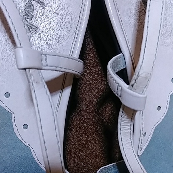 Clark’s white wedge sandals, 7.5M - Picture 6 of 8